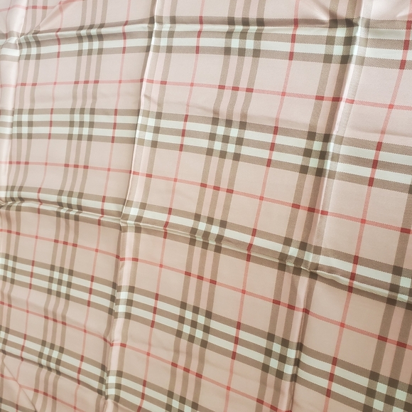 Burberry Scarf/Hankies - Picture 4 of 17